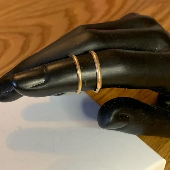 14K Gold Women's Ring Set. Stacker rings! - Picture 5 of 10